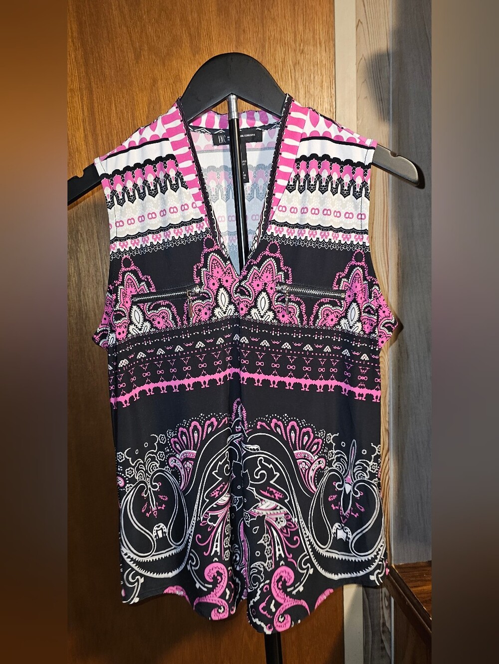 INC International Concepts Black and Pink Sleeveless V-Neck Printed Petite Tank